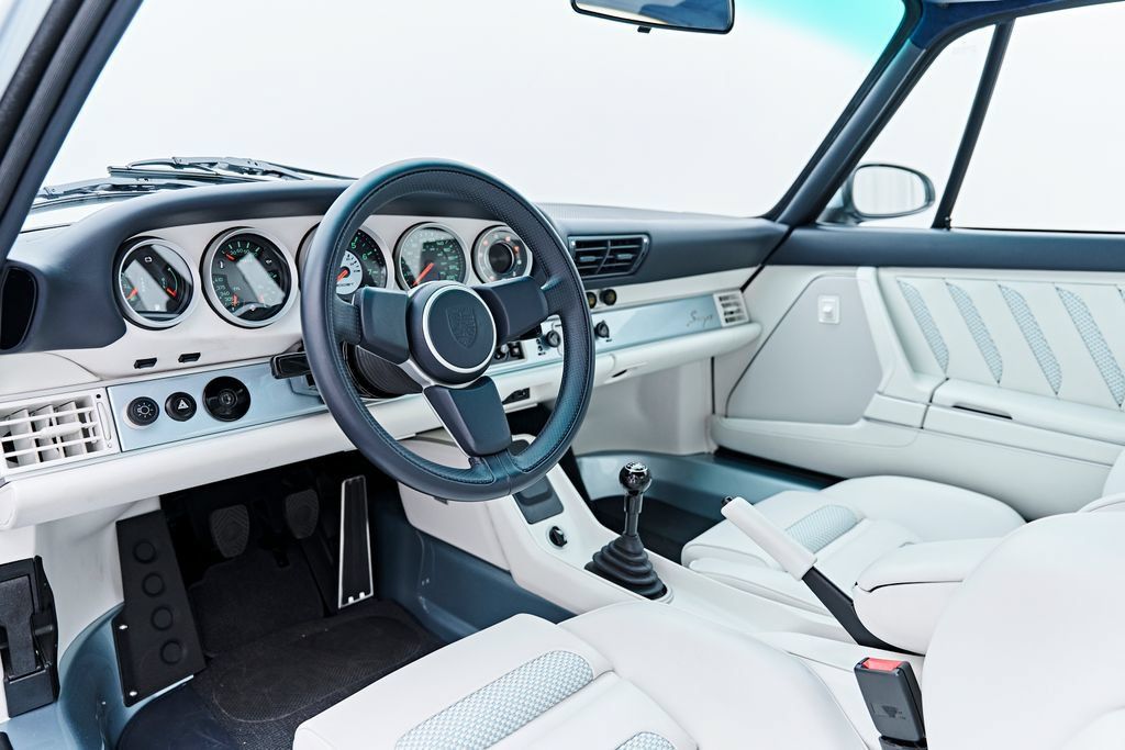 Used 1990 Porsche 911 Carrera image 2