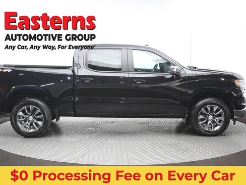 Used 2024 Chevrolet Silverado 1500 LT AWD/4WD image 46