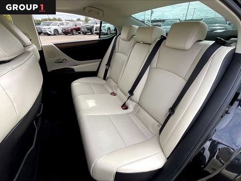 Used 2024 Lexus ES 350 w/ Premium Package image 17