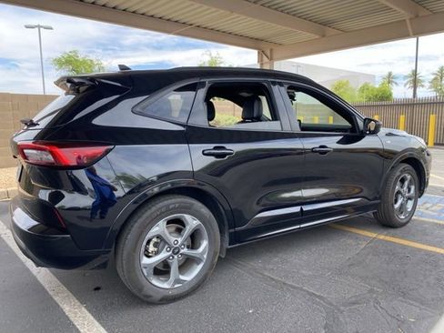 Used 2024 Ford Escape ST-Line FWD image 3