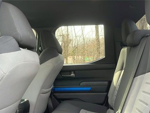 Used 2024 Toyota Tacoma TRD Off-Road image 20