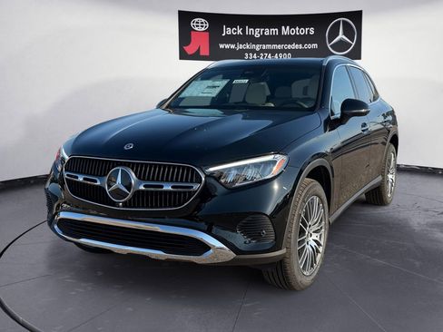 New 2026 Mercedes-Benz GLC 300 image 1