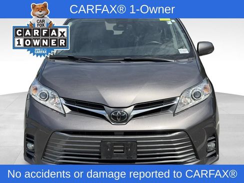 Used 2018 Toyota Sienna XLE Premium w/ Carpet Mat Package AWD/4WD image 2