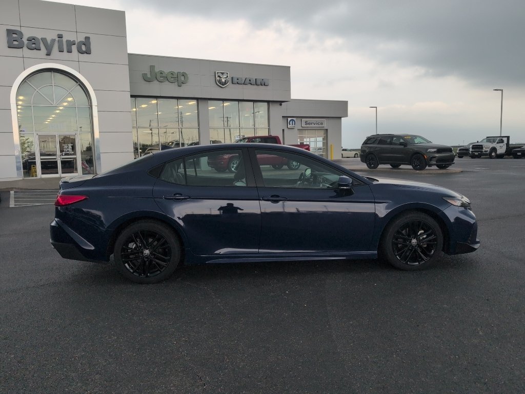 Used 2025 Toyota Camry SE FWD image 8