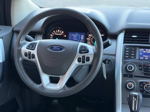 Used 2013 Ford Edge SEL FWD image 21