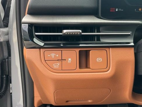 New 2026 Kia Sportage X-Line w/ X-Line Technology Package image 10