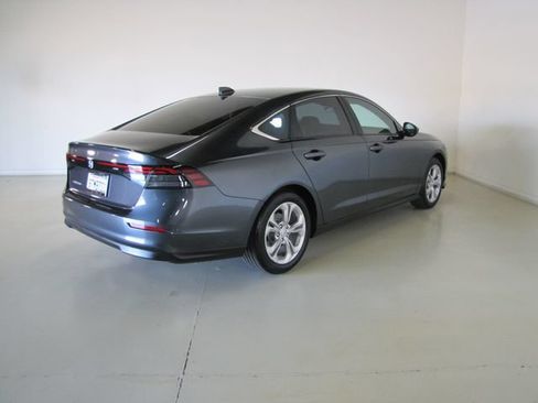 Certified 2025 Honda Accord LX image 23