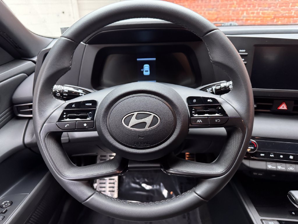 Used 2026 Hyundai Elantra Sport FWD image 13