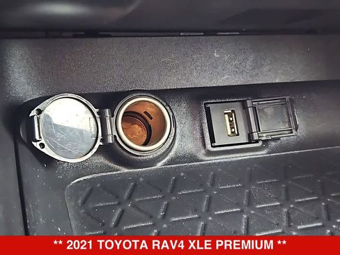 Used 2021 Toyota RAV4 XLE Premium FWD image 32