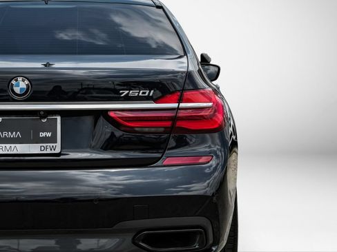 Used 2019 BMW 750i xDrive w/ M Sport Package AWD/4WD image 53