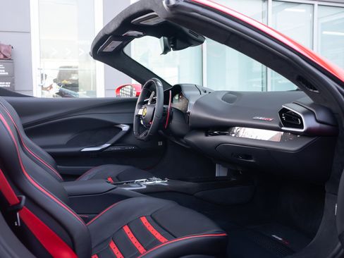 Used 2025 Ferrari 296 GTS image 19