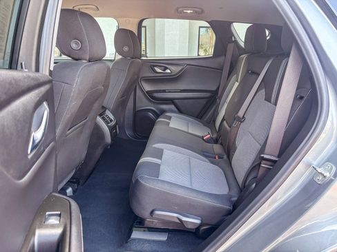 Used 2025 Chevrolet Blazer LT FWD image 22