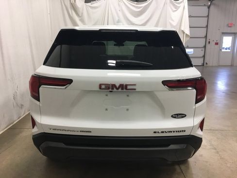 Used 2025 GMC Terrain Elevation image 5
