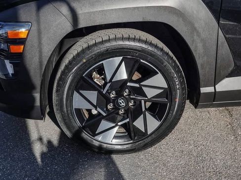 Used 2024 Hyundai Kona SEL image 9