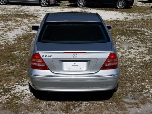 Used 2003 Mercedes-Benz C 240 Sedan image 7