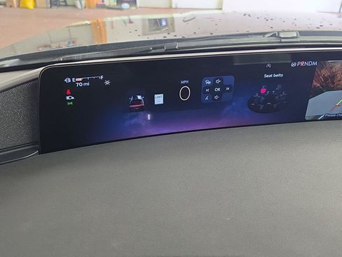 Certified 2025 Lincoln Navigator Reserve AWD/4WD image 18
