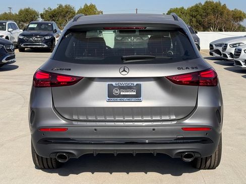Used 2025 Mercedes-Benz GLA 35 AMG 4MATIC image 11