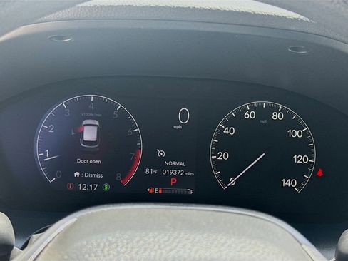 Used 2024 Honda HR-V LX image 11