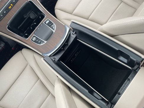 Used 2022 Mercedes-Benz GLC 300 4MATIC image 25