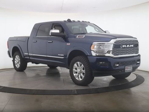 Used 2020 RAM 2500 Limited AWD/4WD image 2