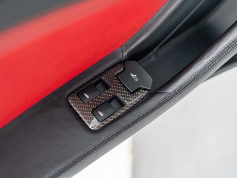 Used 2016 McLaren 650S Spider RWD image 26