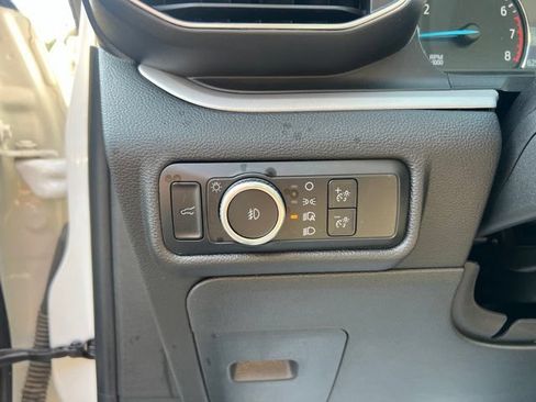Used 2024 Ford Explorer XLT w/ Equipment Group 202A AWD/4WD image 25