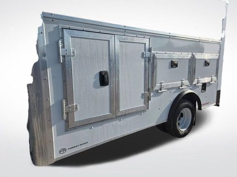 New 2027 Ford E-450 and Econoline 450 Super Duty w/ Power Equipment Group RWD image 1