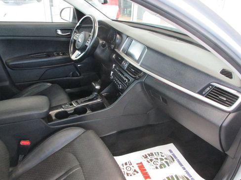 Used 2020 Kia Optima Premium image 31