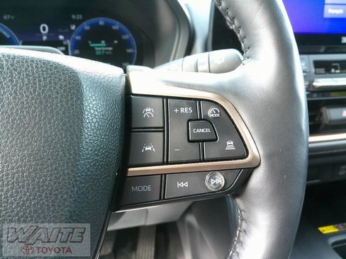 Used 2024 Toyota Grand Highlander AWD Hybrid image 15