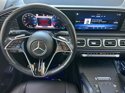 Used 2024 Mercedes-Benz GLE 450 4MATIC image 4