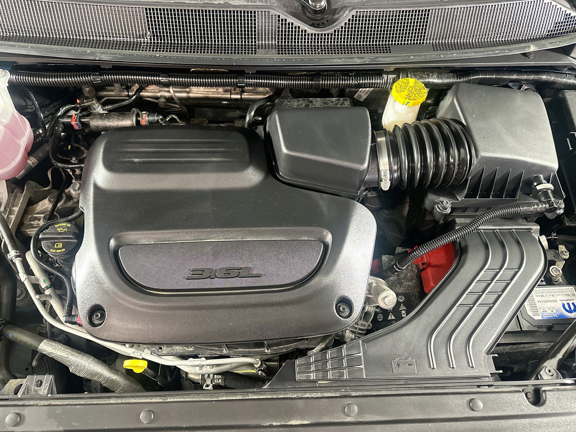Used 2025 Chrysler Pacifica Select FWD image 32