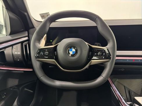 Used 2025 BMW X3 xDrive30i w/ Premium Package image 29