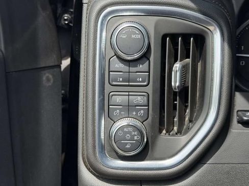 Used 2021 GMC Sierra 2500 AT4 w/ AT4 Premium Plus Package AWD/4WD image 22