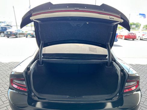 Used 2018 Dodge Charger R/T Scat Pack RWD image 79