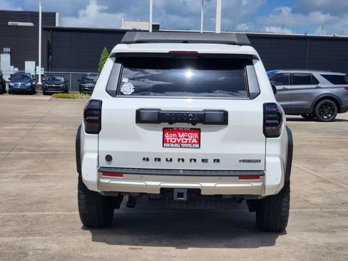 Certified 2025 Toyota 4Runner Trailhunter AWD/4WD image 6
