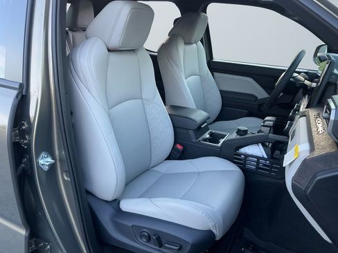 New 2026 Toyota Tacoma Limited AWD/4WD image 16