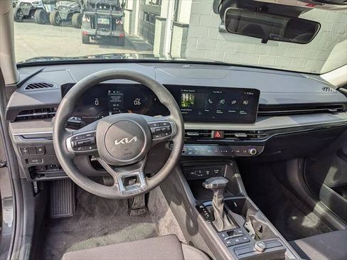 Used 2025 Kia K5 LXS FWD image 14