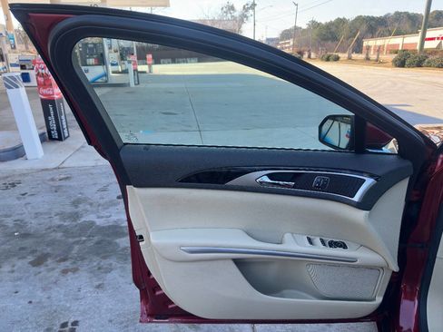 Used 2015 Lincoln MKZ Hybrid w/ Equipment Group 202A Reserve image 20