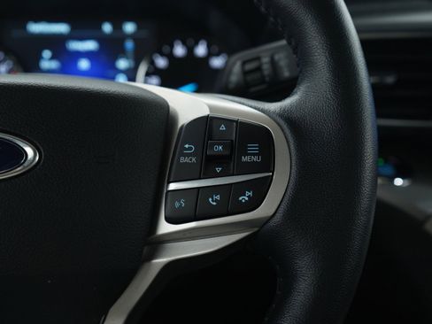 Used 2021 Ford Explorer XLT w/ Equipment Group 202A image 29