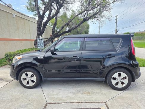 Used 2015 Kia Soul FWD image 4