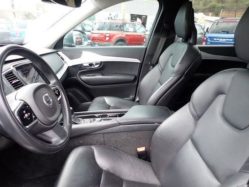 Used 2016 Volvo XC90 T5 Momentum image 10