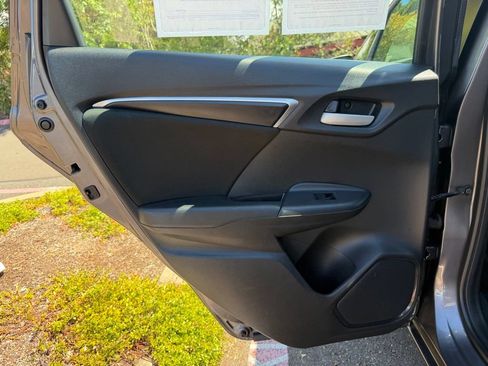 Used 2015 Honda Fit LX image 27