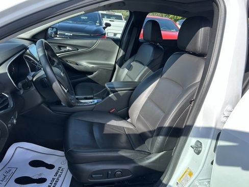 Certified 2024 Chevrolet Malibu LT image 14