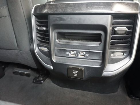 Used 2022 RAM 1500 Big Horn image 19