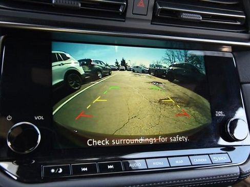 Certified 2024 Nissan Z Performance w/ Floor Mat Package image 14