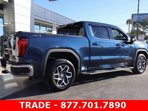 Certified 2022 GMC Sierra 1500 SLE image 7