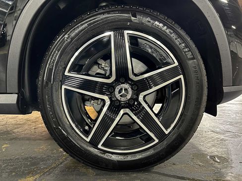 Certified 2026 Mercedes-Benz GLC 300 4MATIC image 9