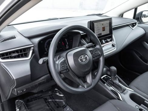 Used 2026 Toyota Corolla LE FWD image 10