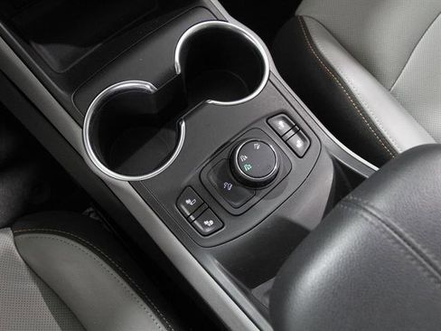 Used 2019 GMC Terrain SLT w/ Preferred Package image 16