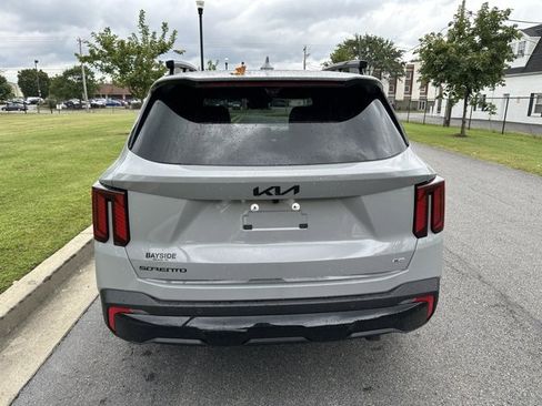 New 2026 Kia Sorento SX Prestige w/ Olive Brown Leather Package image 18